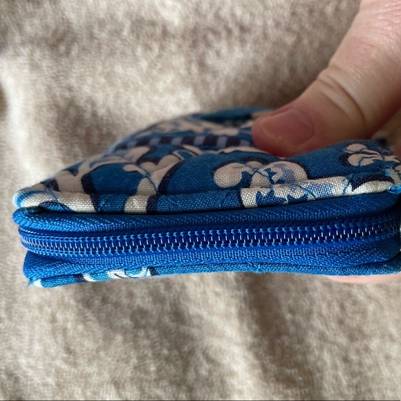 Very Bradley Carry It All Wristlet - Picture 7 of 13